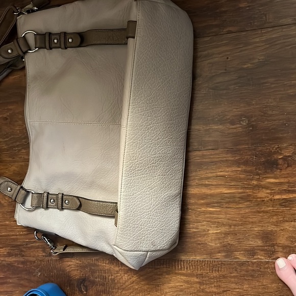 Jessica Simpson purse - Picture 2 of 4